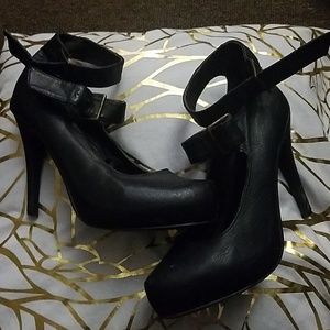 Black double strap Mary Jane heels buckle